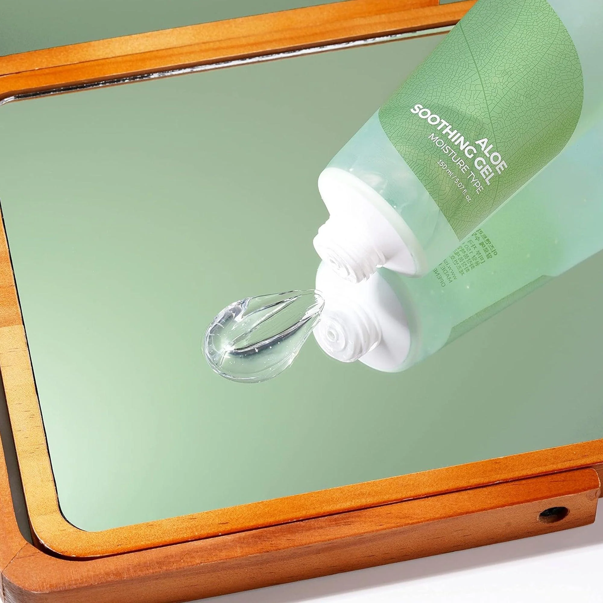 Isntree Aloe Soothing Gel Moisture Type 150ml - Image 3