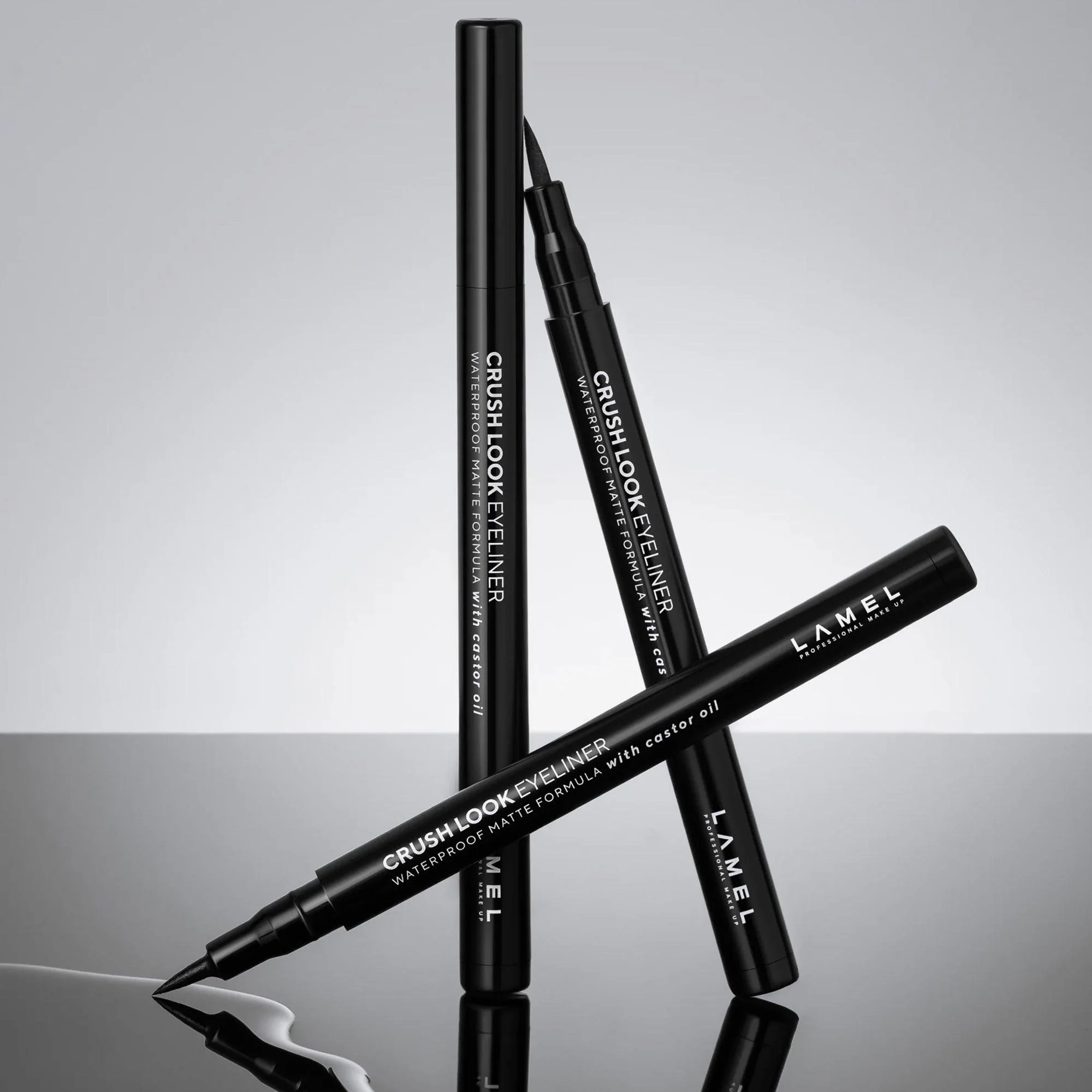 Lamel Crush Long-Lasting Eyeliner 02 Black 0.6ml - Image 3